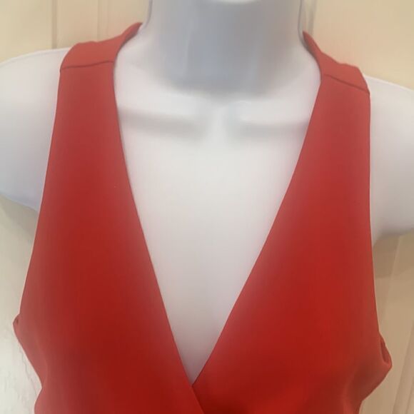 Express Size 8 Little Red Dress V Neck Side Cutouts Fit & Flare Zipper Back - Picture 3 of 11